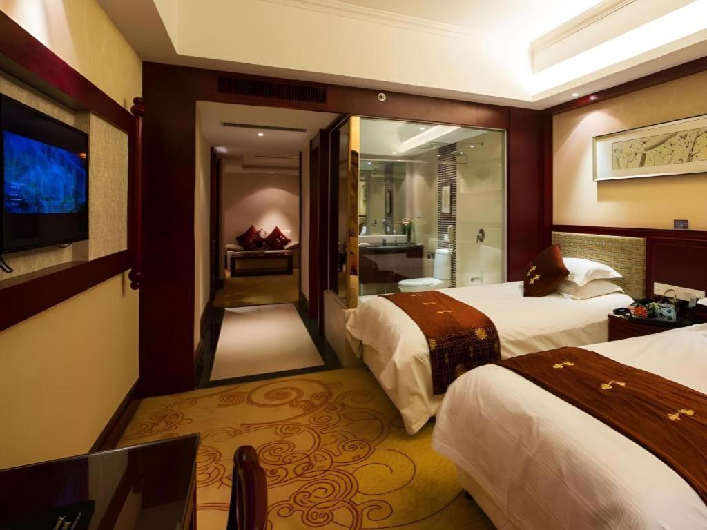 Feicheng Blossom Hotel Экстерьер фото