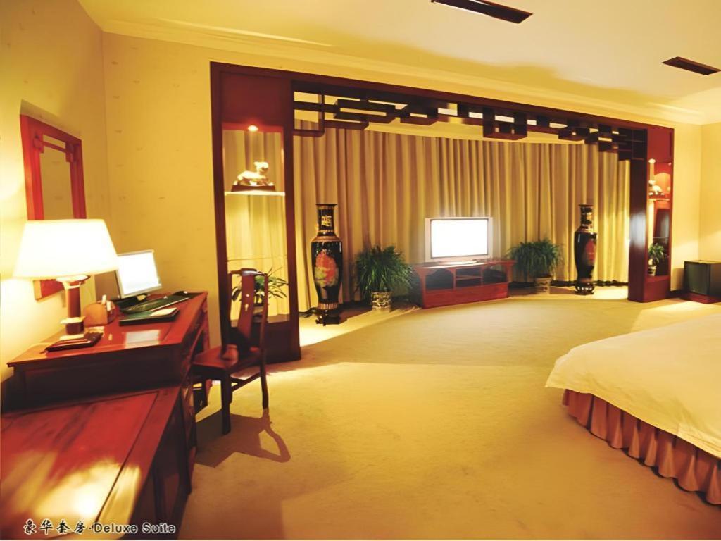 Feicheng Blossom Hotel Экстерьер фото