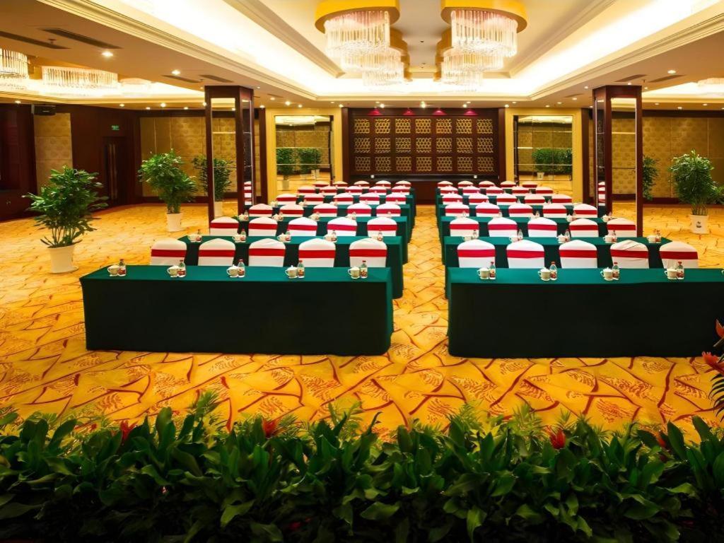 Feicheng Blossom Hotel Экстерьер фото