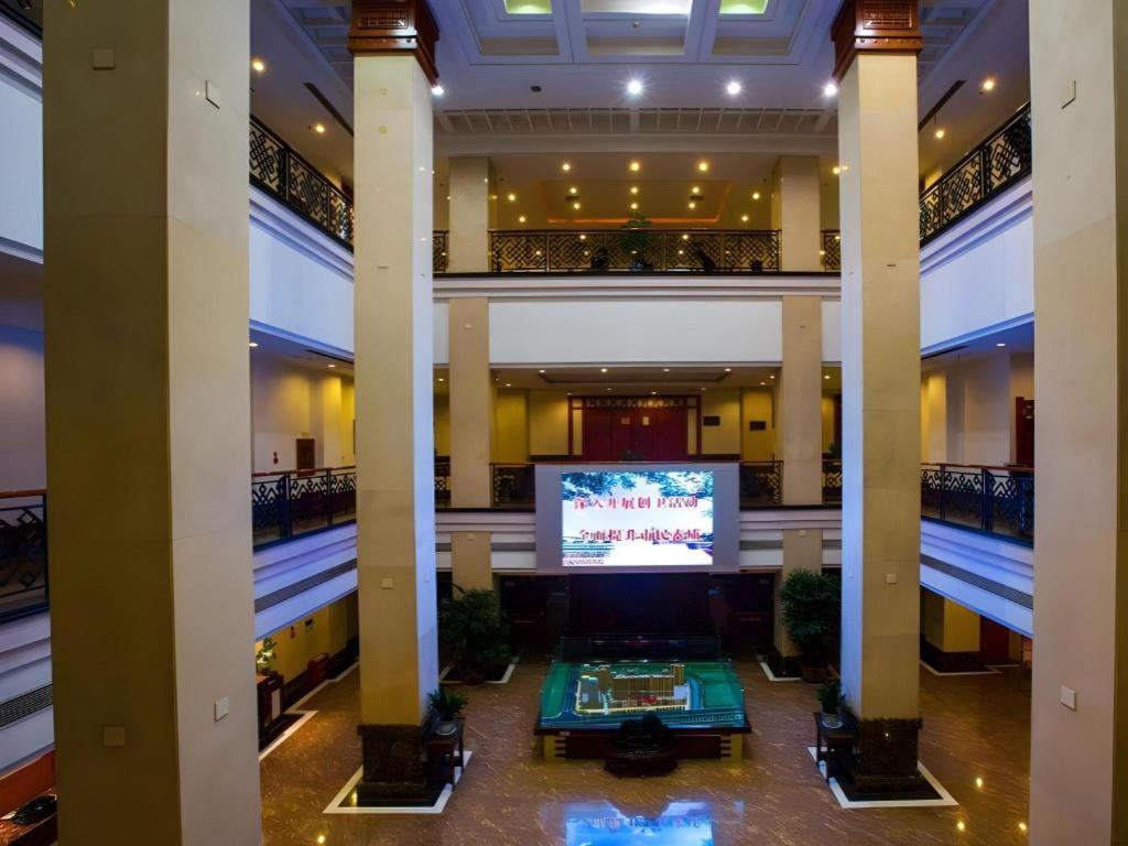 Feicheng Blossom Hotel Экстерьер фото