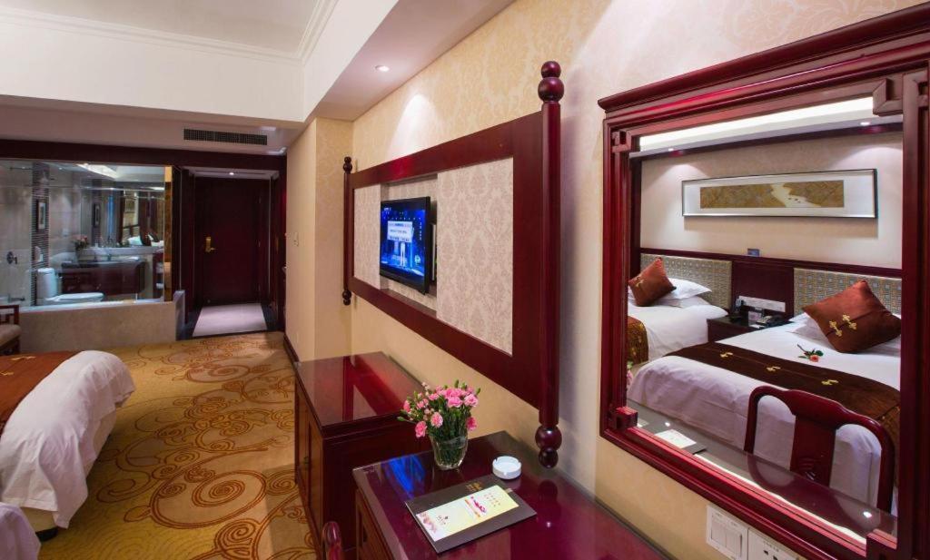 Feicheng Blossom Hotel Экстерьер фото
