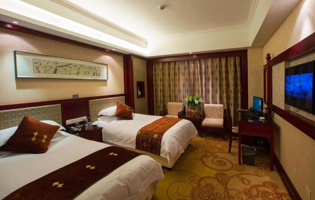 Feicheng Blossom Hotel Экстерьер фото