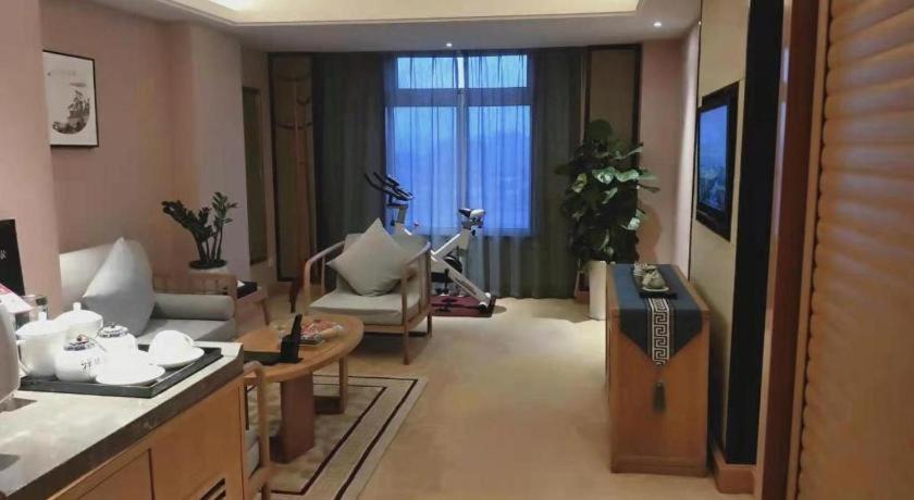Feicheng Blossom Hotel Экстерьер фото