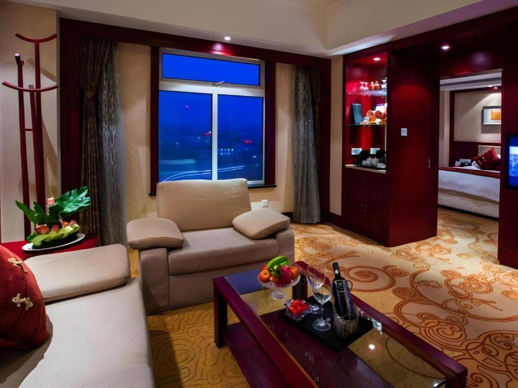 Feicheng Blossom Hotel Экстерьер фото
